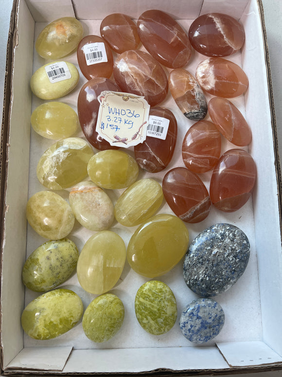 Wholesale Flat - 036 - Mixed Palmstones - 3.27kg